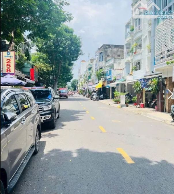 CĂN GÓC VIP Q.10 – HẺM XE HƠI THÔNG - NGUYỄN TIỂU LA, P.8 – 40M² – 3 TẦNG – 2 PN - 5,55 TỶ