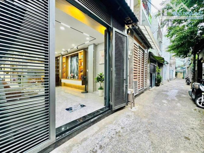 🏡 Bán nhà đẹp đối diện UBND Gò Vấp – 4x11m – Full tiện ích – 4.8 tỷ