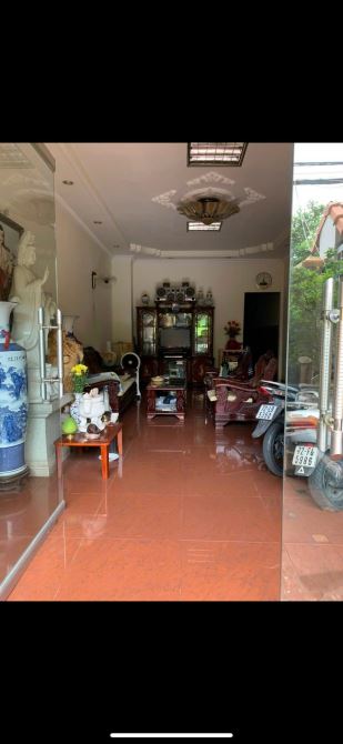 Bán nhà mặt tiền Trương Công định p8 TpVT