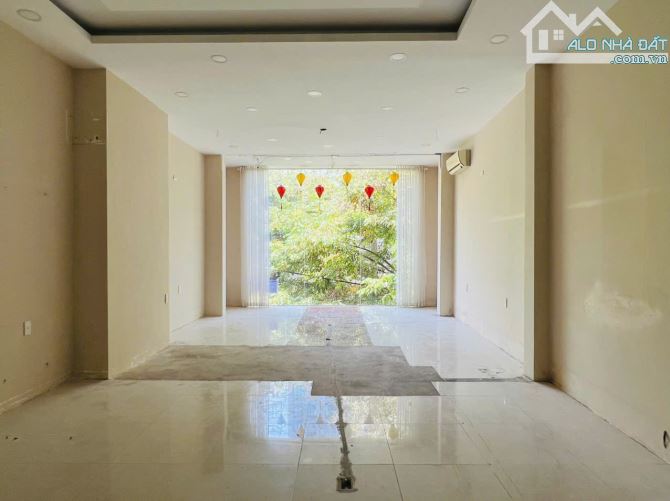 🔜🎉Cho thuê 4 tầng Gần  Nguyễn Văn Linh  - CÓ THANG MÁY