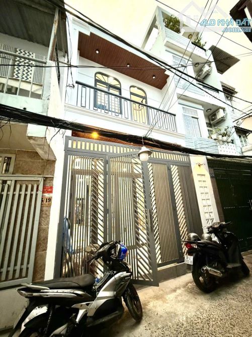 BÁN NHÀ MỚI ĐẸP 3PN - HẺM THÔNG TỨ HƯỚNG - SỔ HỒNG RIÊNG - QUẬN 11