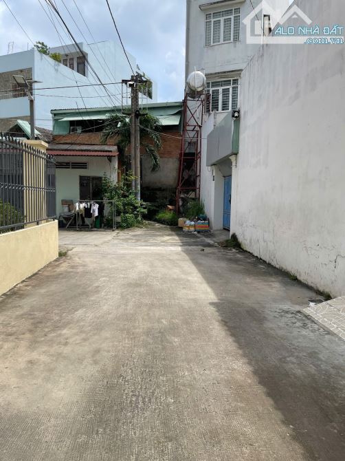 Bán lô đất có sổ tiêng full thổ cư, có thể xây dựng ngay