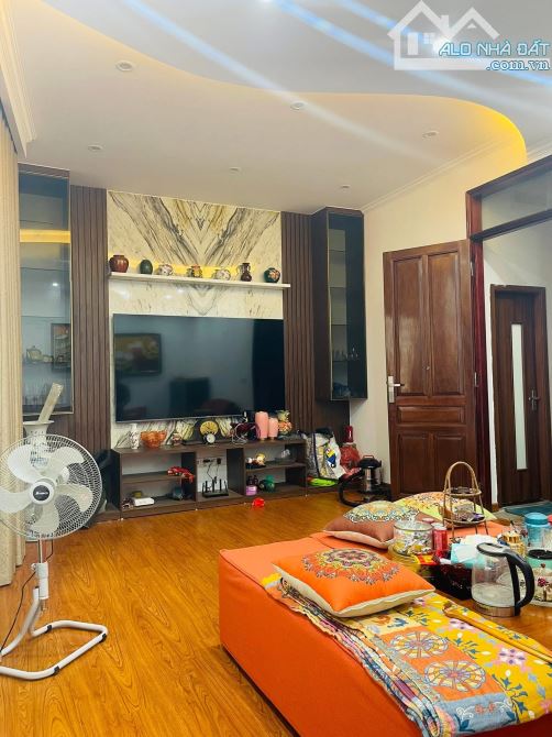 💎 30M RA PHỐ - VIEW HỒ BA MẪU - Ô ĐỒNG LẦM - ĐỐNG ĐA - Ô TÔ GẦN - 71.2M2* 4T* 4.7MT