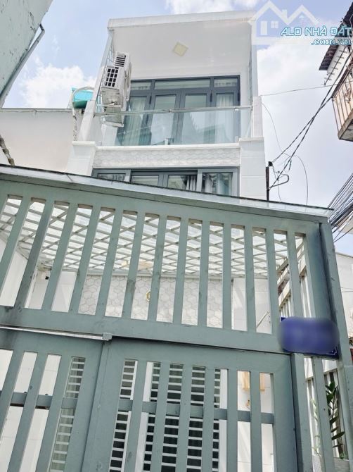 NHÀ MỚI 3 TẦNG TẠI VĨNH HỘI Q4 - KHU DC HIỆN HỮU KHÔNG QH