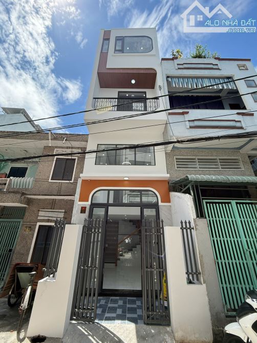 🏙️ BÁN NHÀ ĐẸP 3,5 TẦNG HẺM RỘNG LÊ HỒNG PHONG
