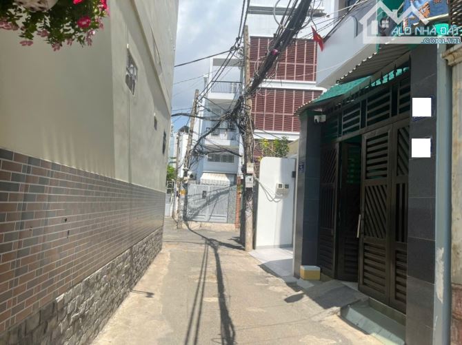 Nhà hiếm Lê Quang Định duy nhất 1 căn 2 mặt HXH(4,85x12m)nở hậu sẵn kết cấu. Gía 10tỷ5