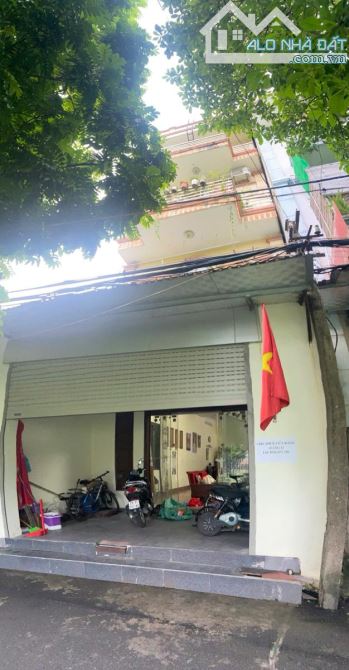 +BÁN GẤP-NHÀ TRUNG TÂM HÀ ĐÔNG - NHÀ DÂN XÂY LÔ GÓC 2 MẶT THOÁNG - Ô TÔ ĐỖ CỬA VÀO NHÀ - K