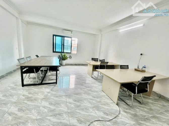 CHO THUÊ VĂN PHÒNG TẠI TRẦN KIM XUYẾN,CẦU GIẤY,HÀ NỘI GIÁ 7TR5-DT 45M2