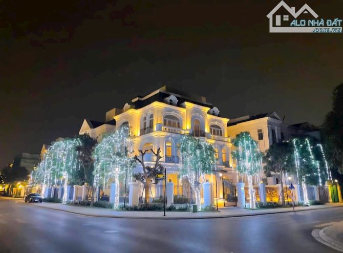 BÁN NHÀ LIỀN KỀ LÊ QUANG ĐẠO  – VIEW VƯỜN HOA – KINH DOANH  - DT 108m,  ĐẦU TƯ CỰC TỐT