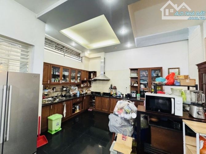 BÁN BIỆT THỰ NGANG 7M, KHU VIP HOÀNG HOA THÁM TÂN BÌNH, 150M2, 160TR/M2, ĐƯỜNG Ô TÔ TRÁNH
