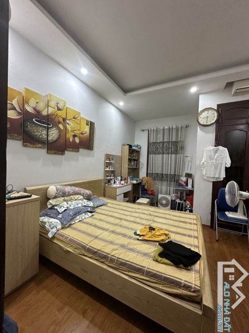 NHÀ ĐẸP PHÂN LÔ HOÀNG QUỐC VIỆT – Ô TÔ ĐỖ CỬA, 40M² X 4 TẦNG