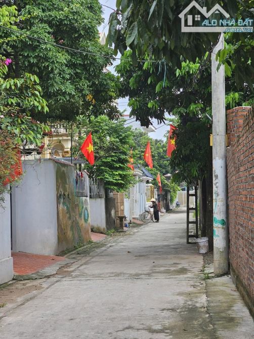Chương dương -thường tín 🛻 ô tô đỗ cửa 💲 giá hơn 1tỷ