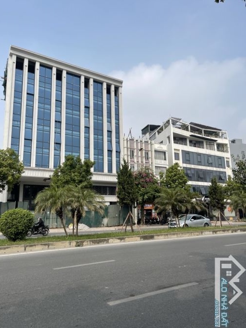 244.9 Tỷ/ 474 m2/9 Tầng/ 18 M tiền/ Mặt Phố Hồng Tiến