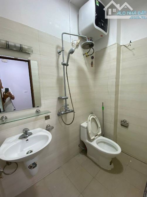 Bán nhà Văn Chương  mặt ngõ thẳng tắp thông ra  hồ nhà đẹp lung linh full nội thất xịn  2