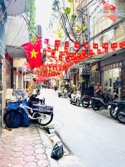 Mặt phố Đống Đa, lô góc, vỉa hè, KD sầm uất, nhà đẹp ở ngay, 21m2, 5 tầng, giá 10 tỷ