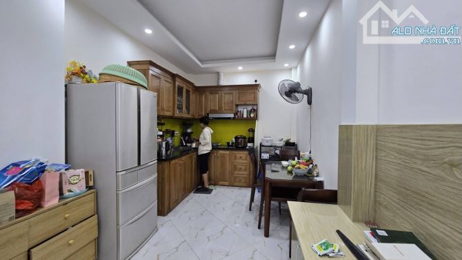 Cần Bán nhà phố Phan Đình Giót