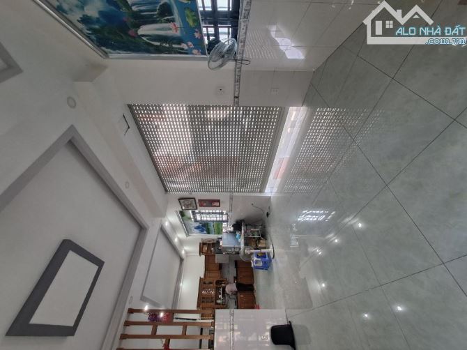 Bán nhà Góc 2 Mặt Tiền 3 Lầu Thạnh Lộc 16 phường Thạnh Lộc Q12- dt 56m2(5,2x18m) giá 7,5 t