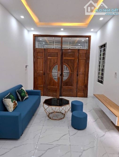 LÔ GÓC 3 MẶT THOÁNG – CÁCH PHỐ VÀI BƯỚC – Ô TÔ ĐỖ CỔNG