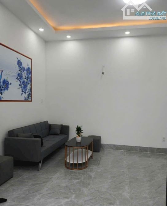 Cần bán nhanh Căn nhà ở Thới Tam Thôn Hóc Môn Hóc Môn 80m2 Sổ hồng Riêng sẵn 810triệu