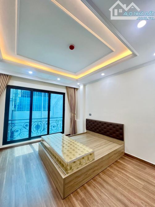 BÁN NHÀ 8 TẦNG PHỐ ĐỘI CẤN - QUẬN BA ĐÌNH - THANG MÁY - FUL NỘI THẤT - GẦN MẶT PHỐ