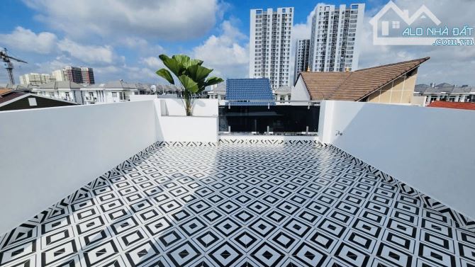 Bán căn nhà Quận 7 đẹp trong hàng top ten hẻm 1422.