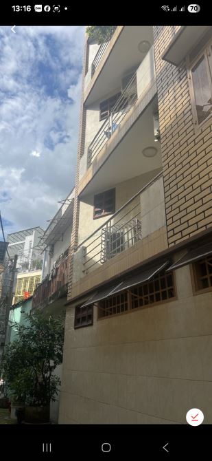 BÁN ĐẤT TẶNG NHÀ GIÁ CỰC RẺ TRUNG TÂM QUẬN 11 HEM 8M THÔNG XE TẢI NGỦ TRONG NHÀ CÁCH 15M R