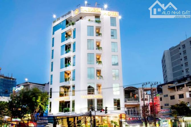 Bán khách sạn 2 mặt tiền đường Đống Đa, góc Lý Tự Trọng, trung tâm du lịch ĐN