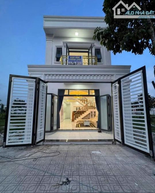Cần bán gấp căn nhà SHR ngay khu công nghiệp nam tân uyên
