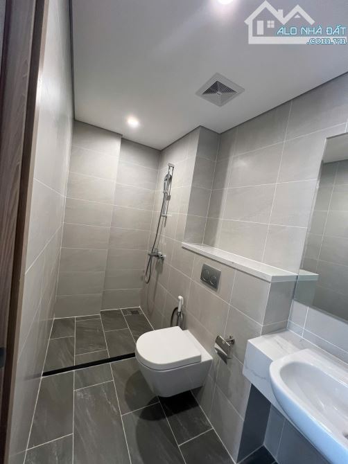 Sêu phẩm duy nhất mặt tiền 5.4x20m, khu Bàu Cát có hẻm phía sau giảm sốc 3tỷ!
