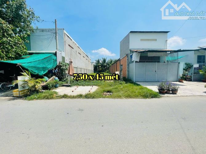 CẦN BÁN LÔ ĐẤT  MẶT TIỀN KINH DOANH tại CỦ CHI.340m2 full thổGIÁ NGỘP 1tỷ900 {BỚT LỘC}