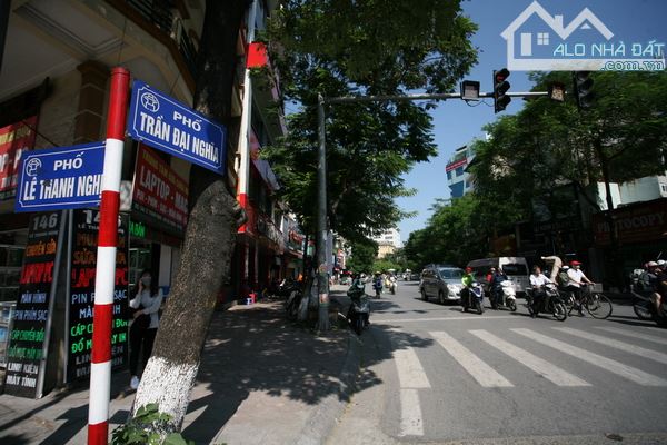 Bán nhà mặt phố Trần Đại Nghĩa, Hai Bà Trưng Lô góc 2 mặt thoáng, MT 7.5m vỉa hè KD đỉnh