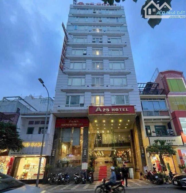 BÁN KS 3 SAO 180-182-184 Nguyễn Trãi, P. Bến Thành | DT: 13X20m | Hầm 10 Tầng,thang máy |