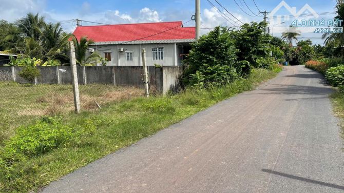 Bán đất mặt tiền nhựa sát đường Trung Lập xã Trung Lập Thượng Củ Chi TPHCM, DT: 1919m2.