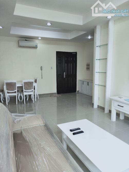 Cho thuê chung cư Cộng Hòa Plaza Quận Tân Bình 70m 2PN giá 14 triệu