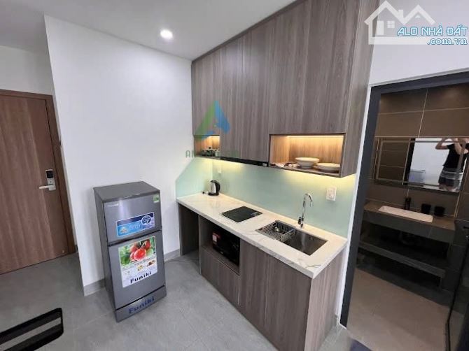 BÁN KHÁCH SẠN 8 TẦNG 13PN ĐƯỜNG AN ĐỒN 5, NGAY BIỂN, DT 100M2, GIÁ TỐT 26TỶ