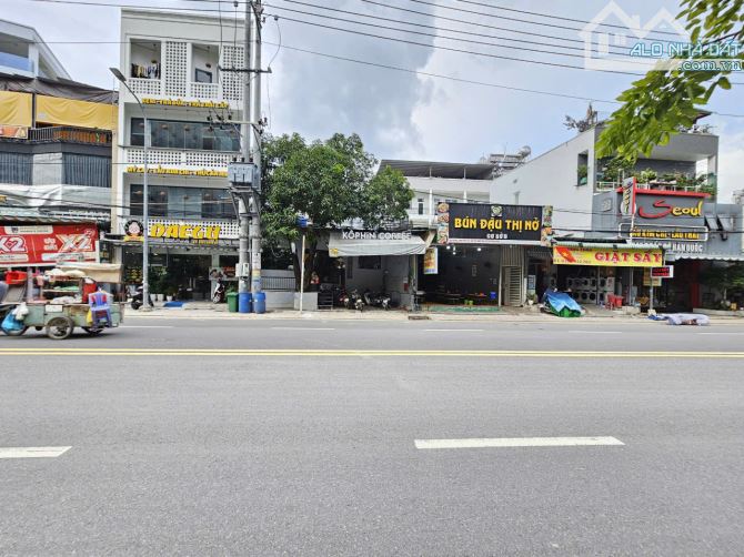 Nhà mặt tiền kinh doanh đường Lương Định Của, ký túc xá khu B làng ĐHQG, 2748 Dĩ An