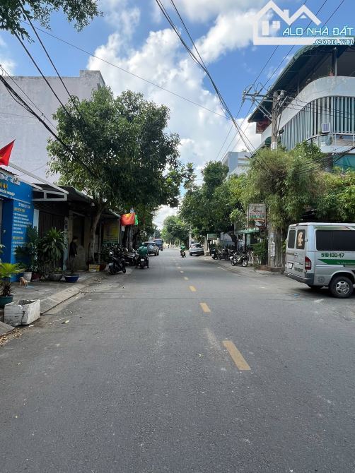 Nhà trệt 2 lầu MT Trần Thị Do, P. Hiệp Thành, DT 5x17m giá 8 tỷ TL :