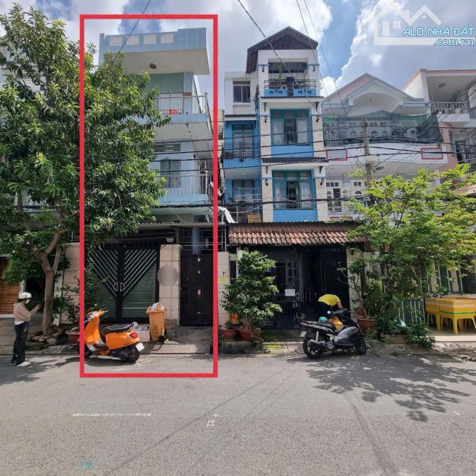 Bán đất tặng nhà 3 tầng Mt đường số 45 quận 7 (4.7x23) giá 16.9 tỷ