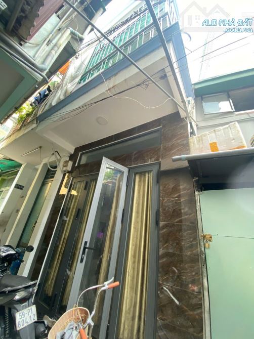 HÓT! BÁN NHÀ 2 LẦU VUÔNG VỨC, NỞ HẬU 2 PN, 2WC- THÀNH MỸ - QUẬN TÂN BÌNH