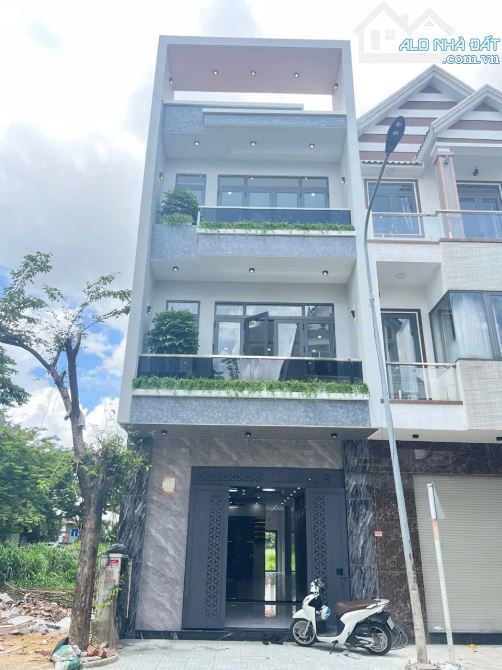 Nhà khu An Phú 1, 105m2 (ngang 5m) 1 trệt 2 lầu 4PN full nội thất, 2508 An Phú, Thuận An