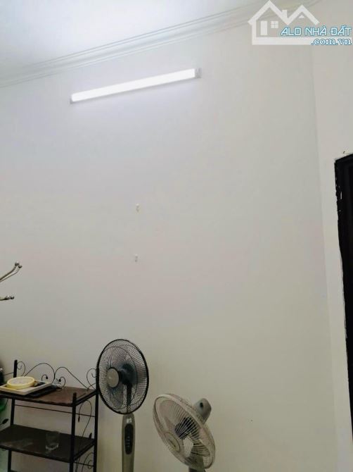 Đặng tiến Đông phân lô siêu hiếm 53m 5 tầng Mt 6m giá 15.5 tỷ