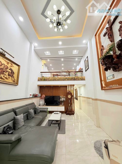Bán nhà HXH 6m Phan Huy Ích, gần Trường Chinh, 4x19m, 3 tầng - 4 PN, chào 7,7 tỷ.