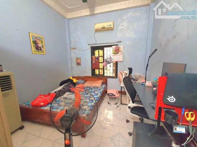 HÀO NAM – 47M² – 4 TẦNG – 14.7 TỶ – TRUNG TÂM ĐỐNG ĐA – NGÕ THÔNG THOÁNG – NHÀ DÂN XÂY
