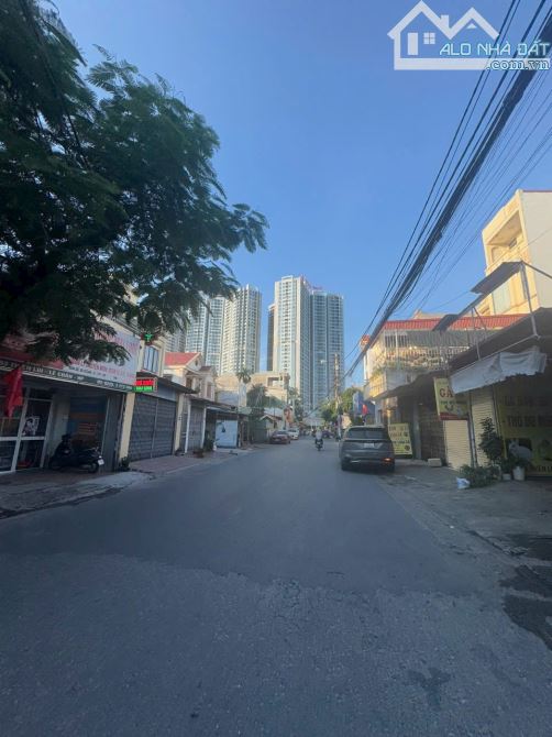 Bán đất mặt đường Thiên Lôi , Lê Chân , DT 96m ngang 4m giá bán 9 tỷ