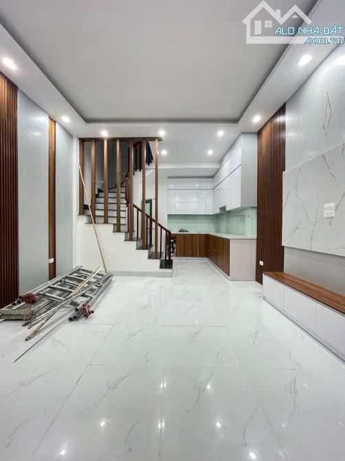 Nhà lô góc Kim Ngưu, 3 thoáng, gần ô tô, nhà đẹp full nội thất, 5T giá 7.35 tỷ