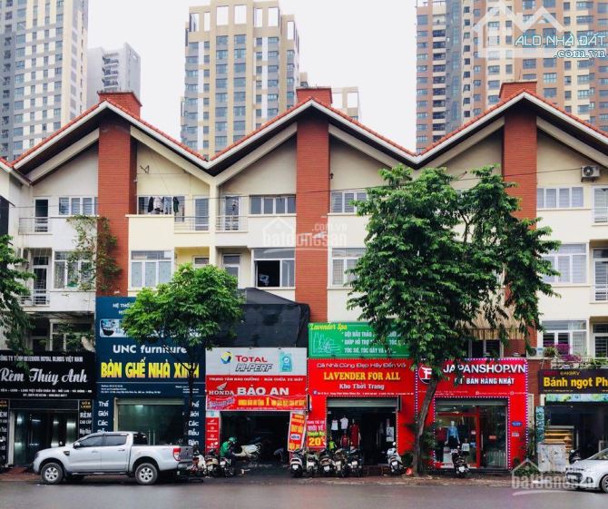 Bán biệt thự Nguyễn Văn Lộc, Mỗ Lao, Hà Đông 150m2 giá 42 tỷ