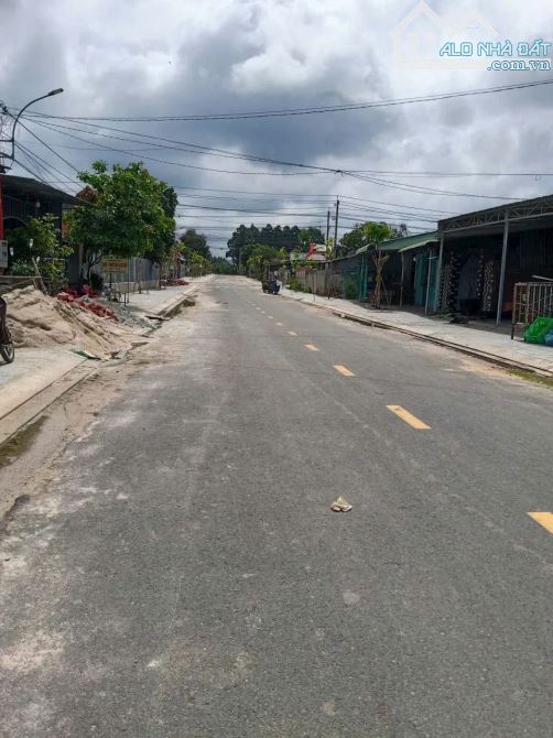 150tr 1mét đất đường Lý Tự Trọng Khu phố 7 Thị Trấn Tân Biên, 4,5x41m thổ 70m2