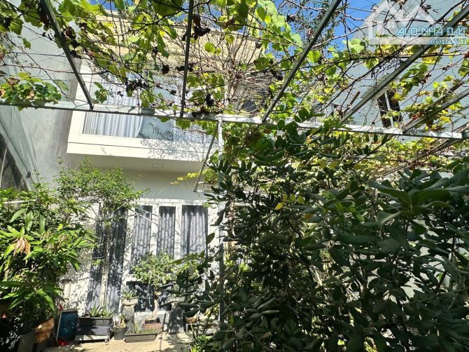 🏡 BÁN NHÀ NHỎ XINH – CÓ SÂN VƯỜN, P. HÒA BÌNH - Diện tích: 95M2 sổ hồng riêng, full thổ