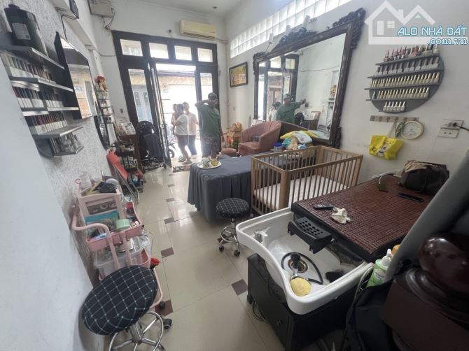 NHÀ MẶT PHỐ KIM GIANG-LÔ GÓC HAI THOÁNG-KINH DOANH ĐỈNH-46M2-3 TẦNG-20,8 TỶ