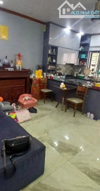 SIÊU HIẾM - BÁN ĐẤT TẶNG NHÀ C4, GÁC LỬNG - TRUNG TÂM TỨ HIỆP - DIỆN TÍCH 53M - 5.9 TỶ